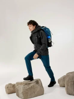 Arc'teryx Men's Beta SL Jacket