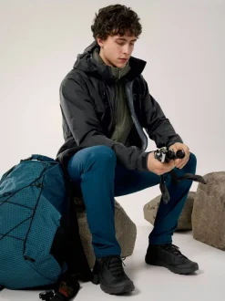 Arc'teryx Men's Beta SL Jacket