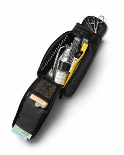 DB Hugger Washbag