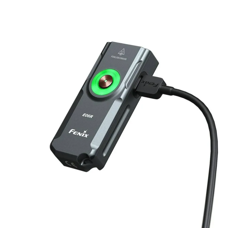 Fenix E06R 700lm