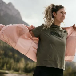 Fjällräven Women's High Coast Wind Hoodie