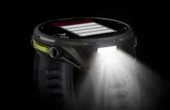Garmin Forerunner 970 Hiilenharmaa DLC-titaani