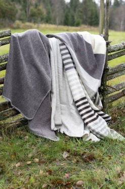 Ivanhoe NSL Blanket Stripe