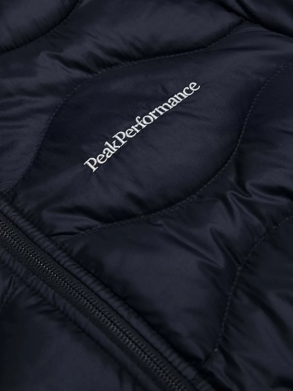 Peak Performance Women's Helium Down Parka - Naisten kevytuntuvatakki