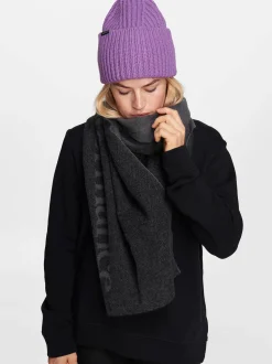Peak Performance Wool Scarf