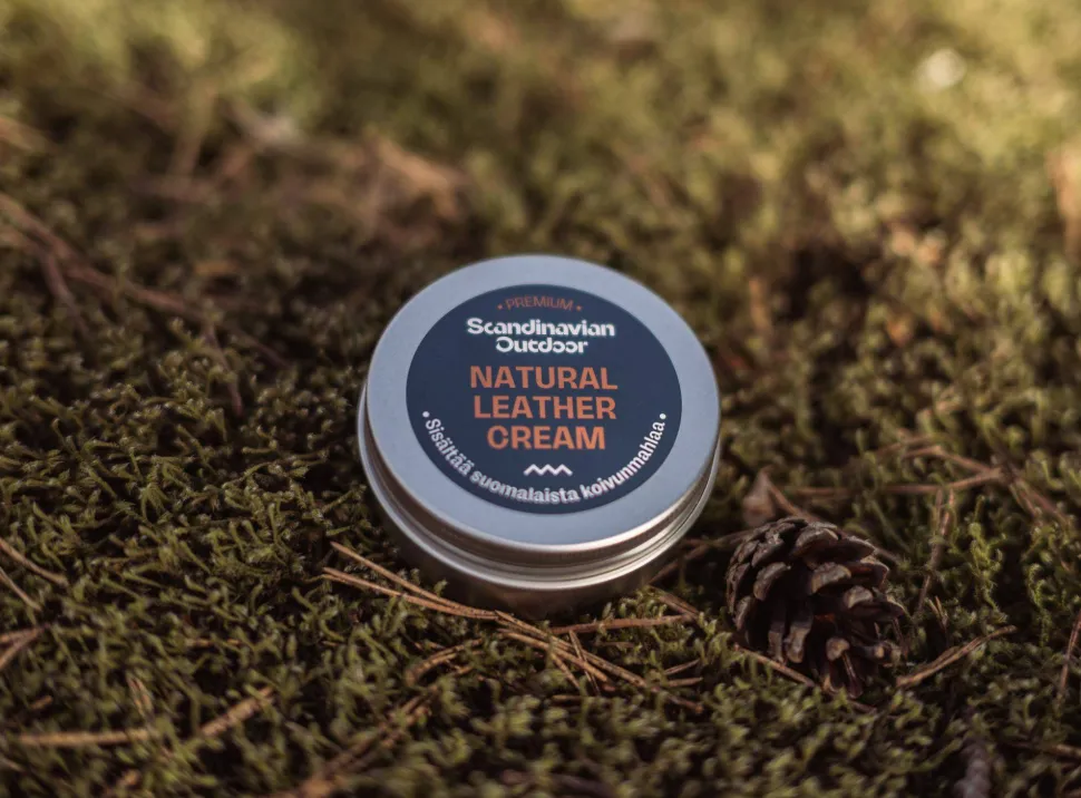 Vuota X Scandinavian Outdoor Premium Natural Leather Cream